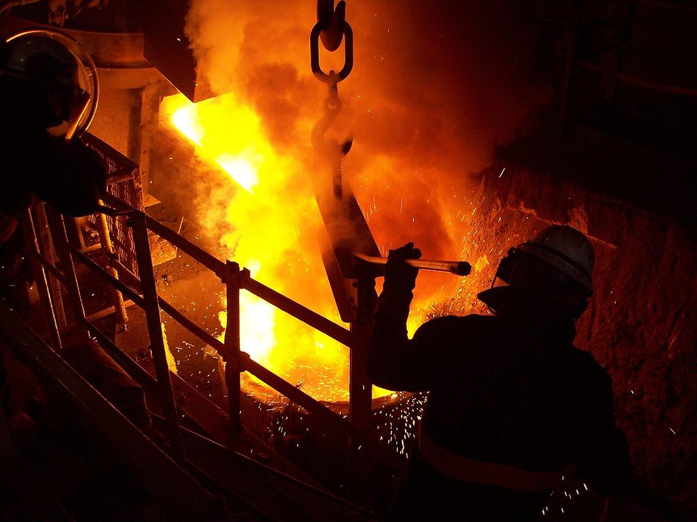 Industrial flash smelting furnace processing sulfide nickel-copper ore